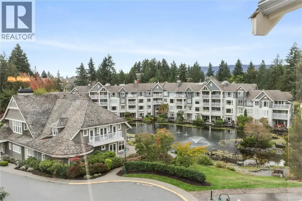 402 5620 Edgewater Lane, Nanaimo