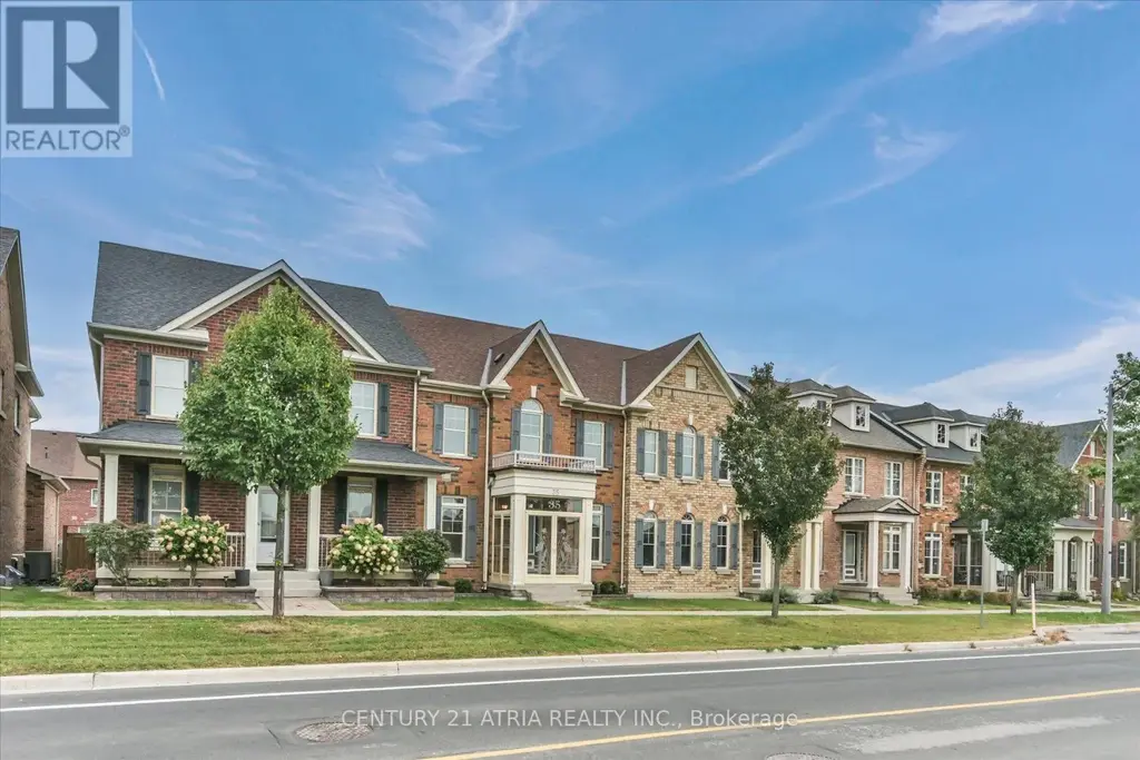 35 Russell Dawson Road, Markham (Cathedraltown)