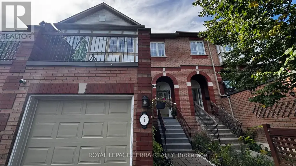 7 - 2871 Darien Road, Burlington (Rose)