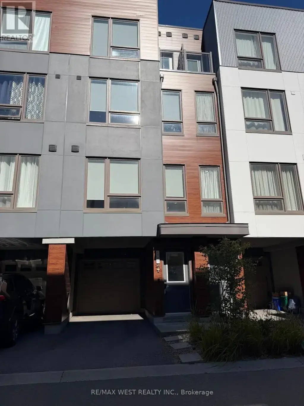 1706 Pleasure Valley Path, Oshawa (Samac)