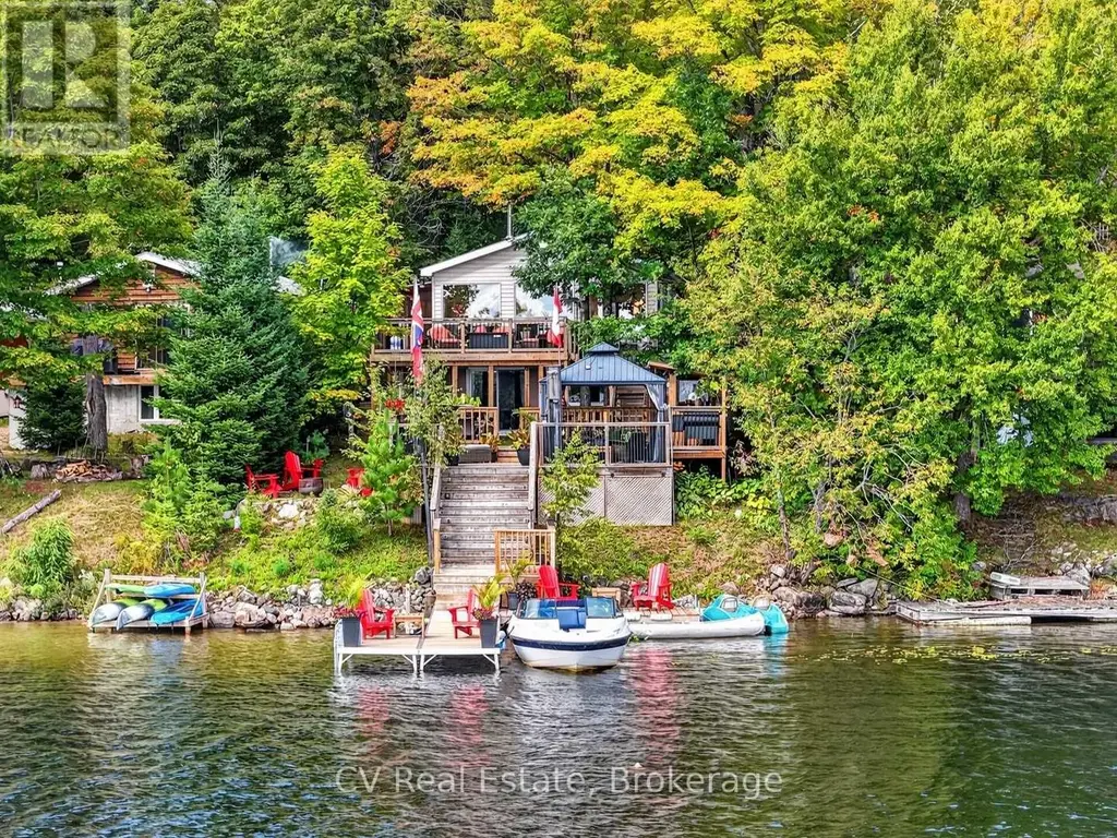 217 North Bay Lake Road, Perry
