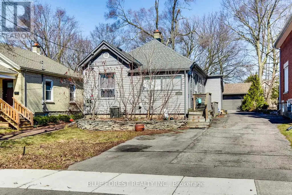 17 Mcdonald Avenue, London North (North K)