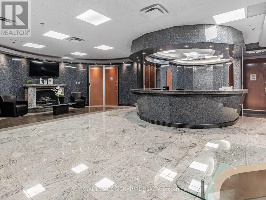 25 Mallard Road, Toronto (Banbury-Don Mills)