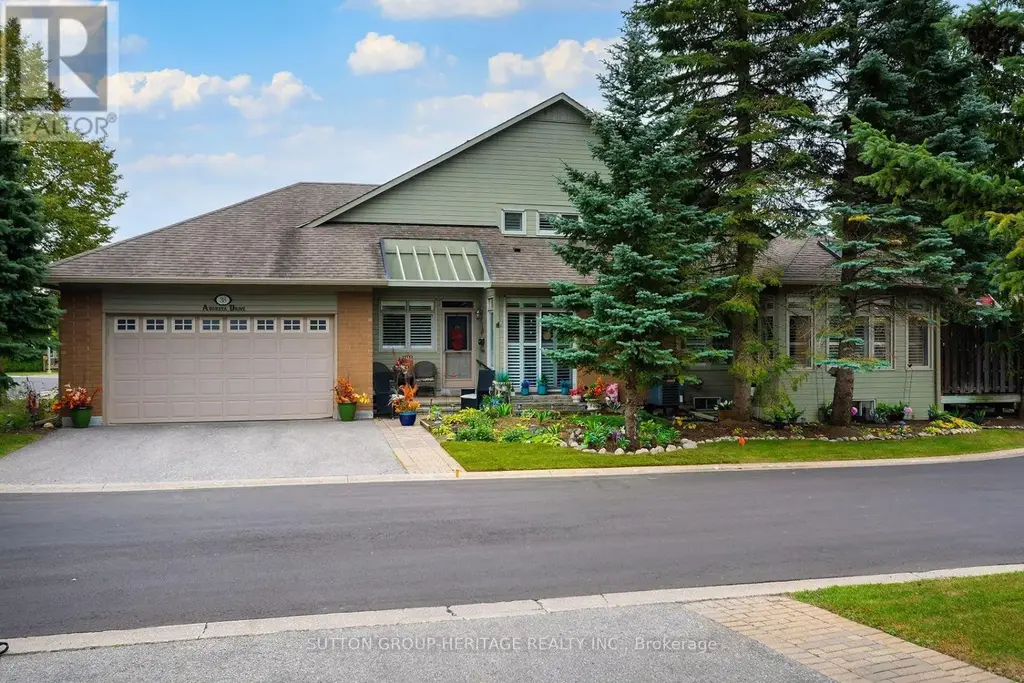 38 Augusta Drive Way, Markham (Greensborough)