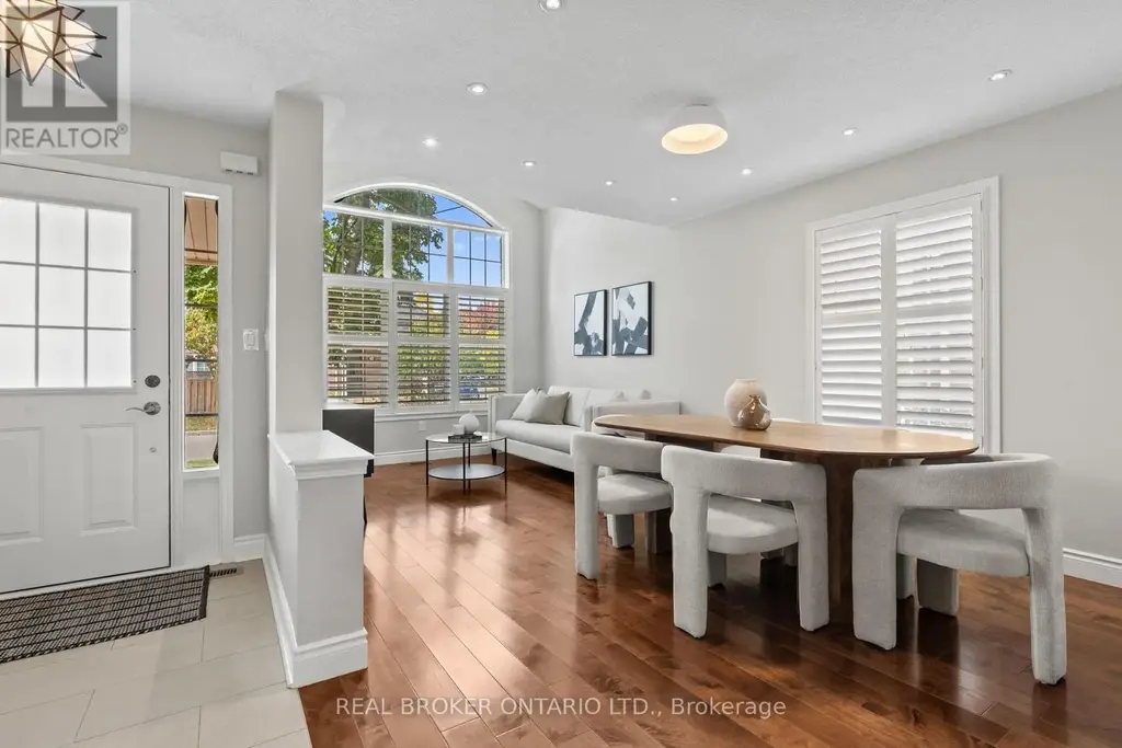 2349 Falkland Crescent, Oakville (WT West Oak Trails)