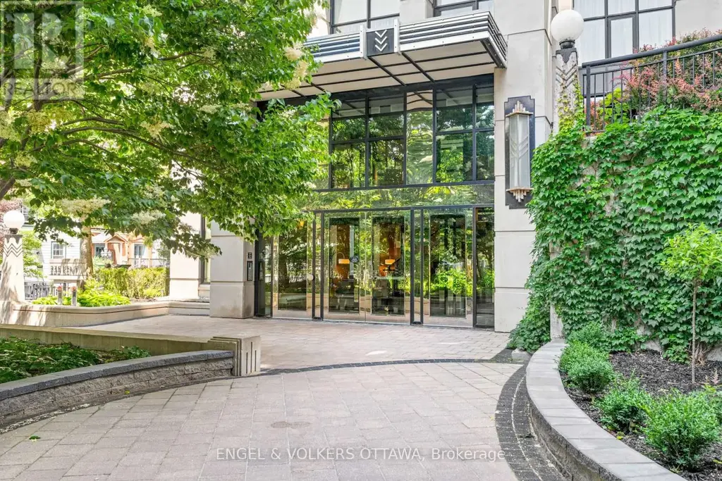 711 - 235 Kent Street, Ottawa