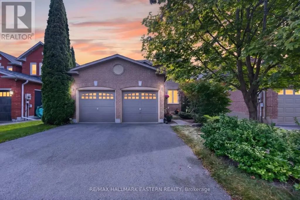 25 Edgerton Drive, Clarington (Bowmanville)