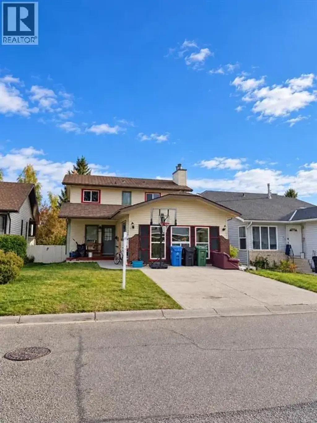 180 Hawkhill Way Nw, Calgary