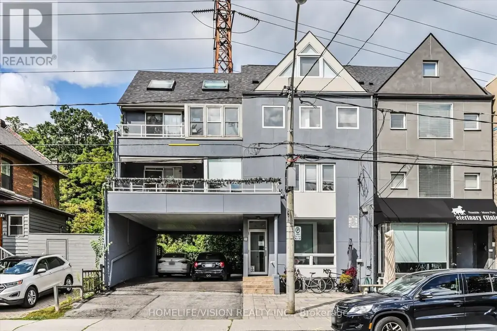 3rd Flr - 400 Summerhill Avenue, Toronto (Rosedale-Moore Park)