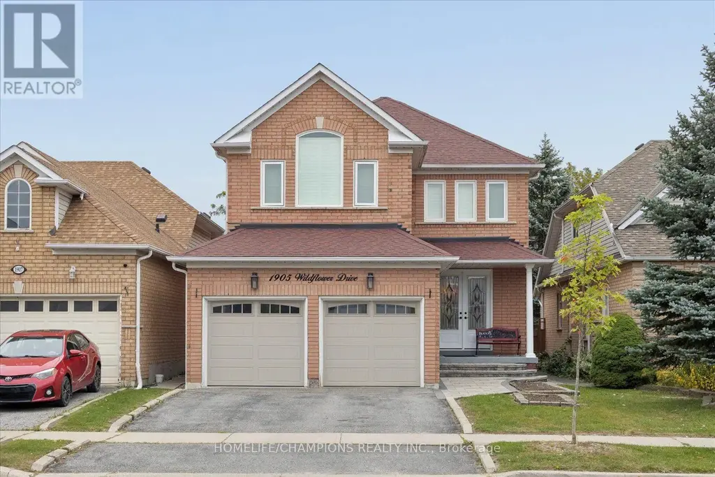 1905 Wildflower Drive, Pickering (Amberlea)