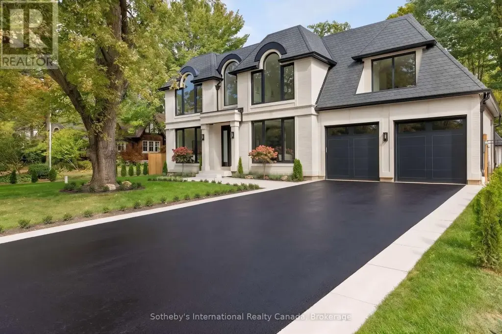 123 Tavistock Square, Oakville (SW Southwest)