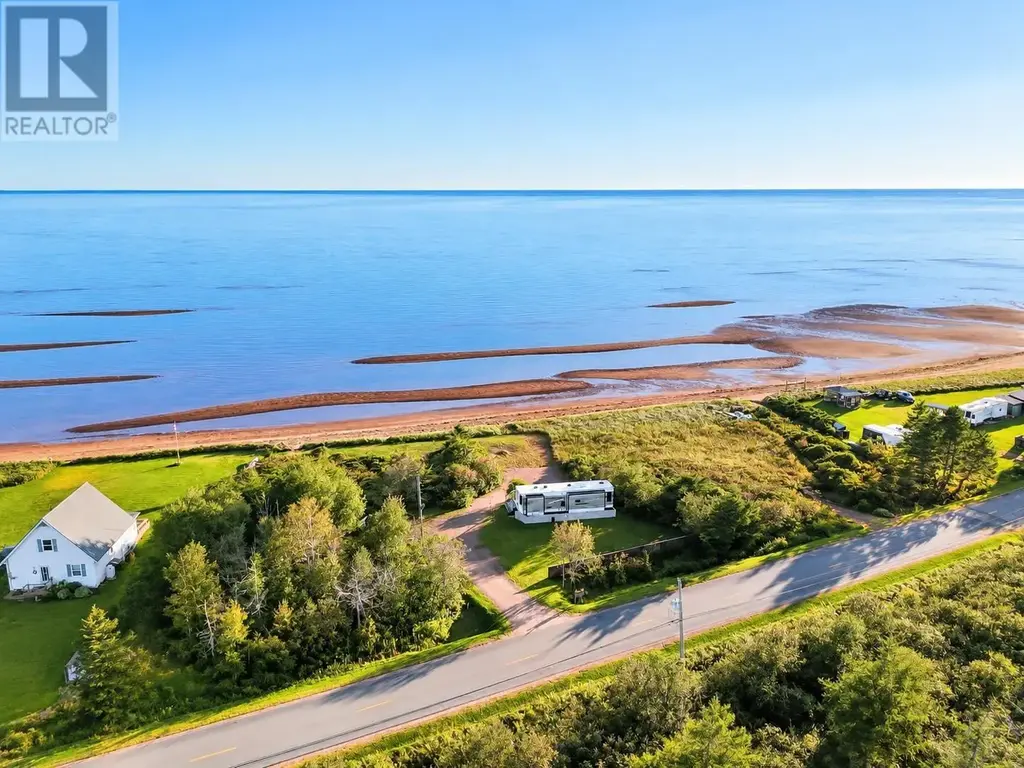 6119 Route 11, Mont Carmel