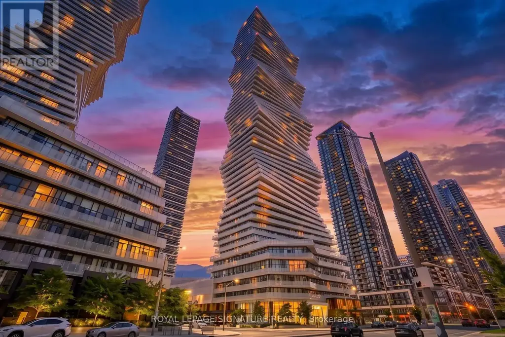 610 - 3900 Confederation Parkway, Mississauga (City Centre)