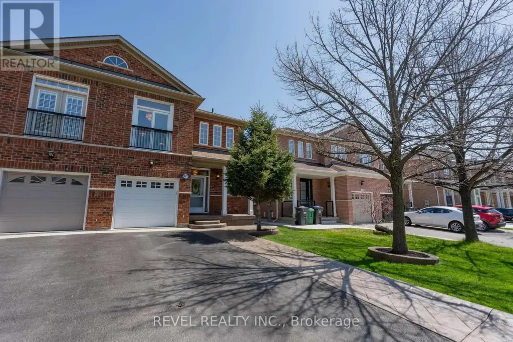 4871 James Austin Drive, Mississauga (Hurontario)