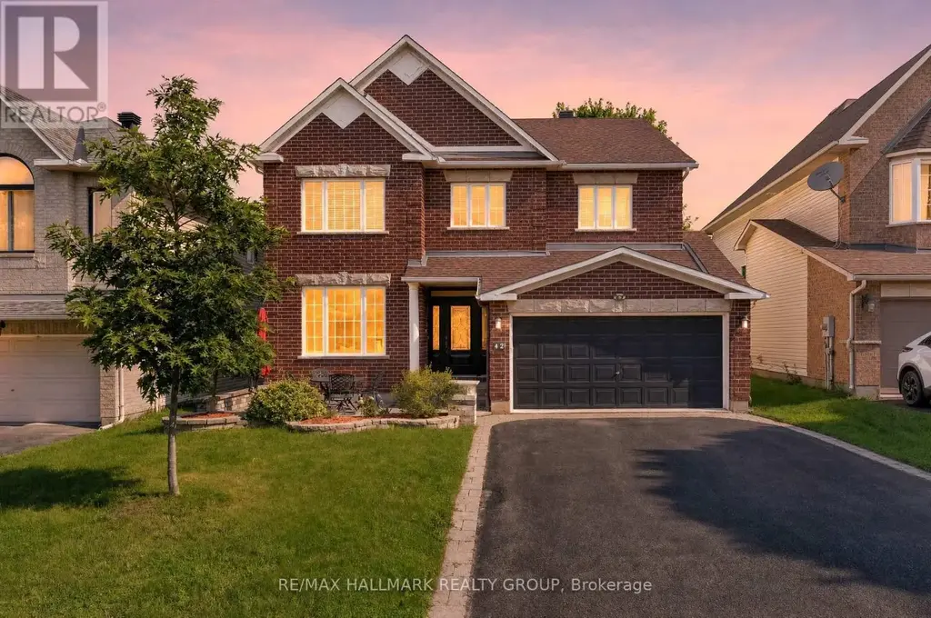 42 Glenrill Place S, Ottawa
