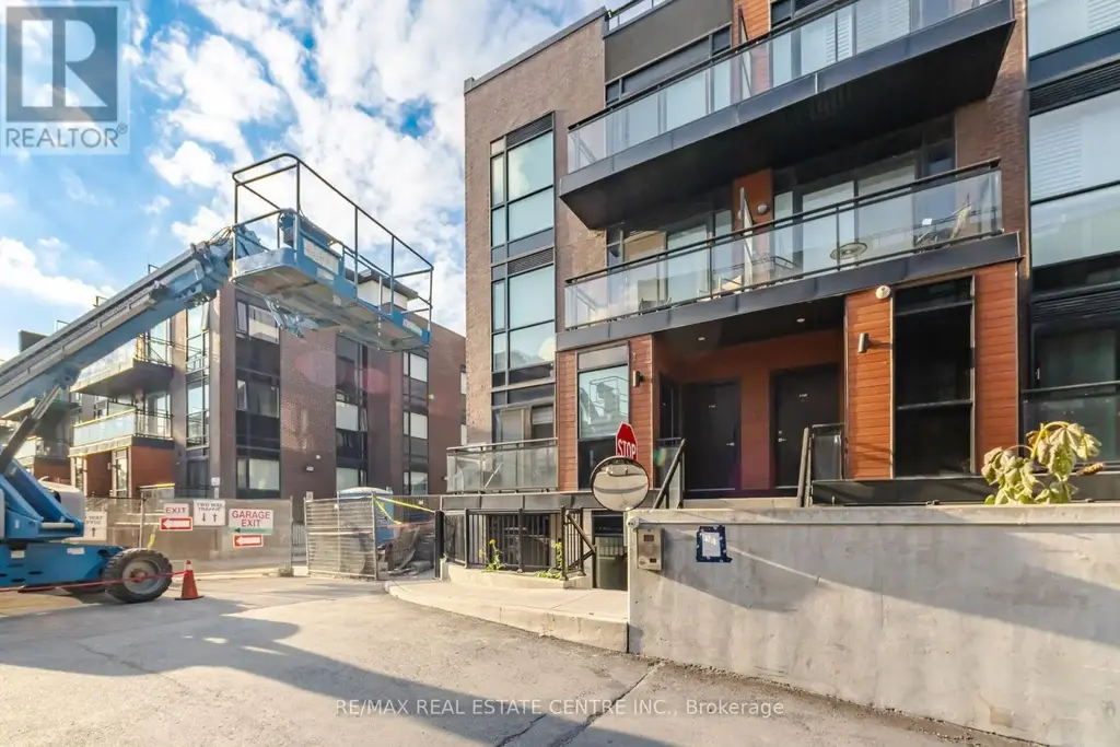 1402 - 5279 Highway 7, Vaughan (Vaughan Grove)