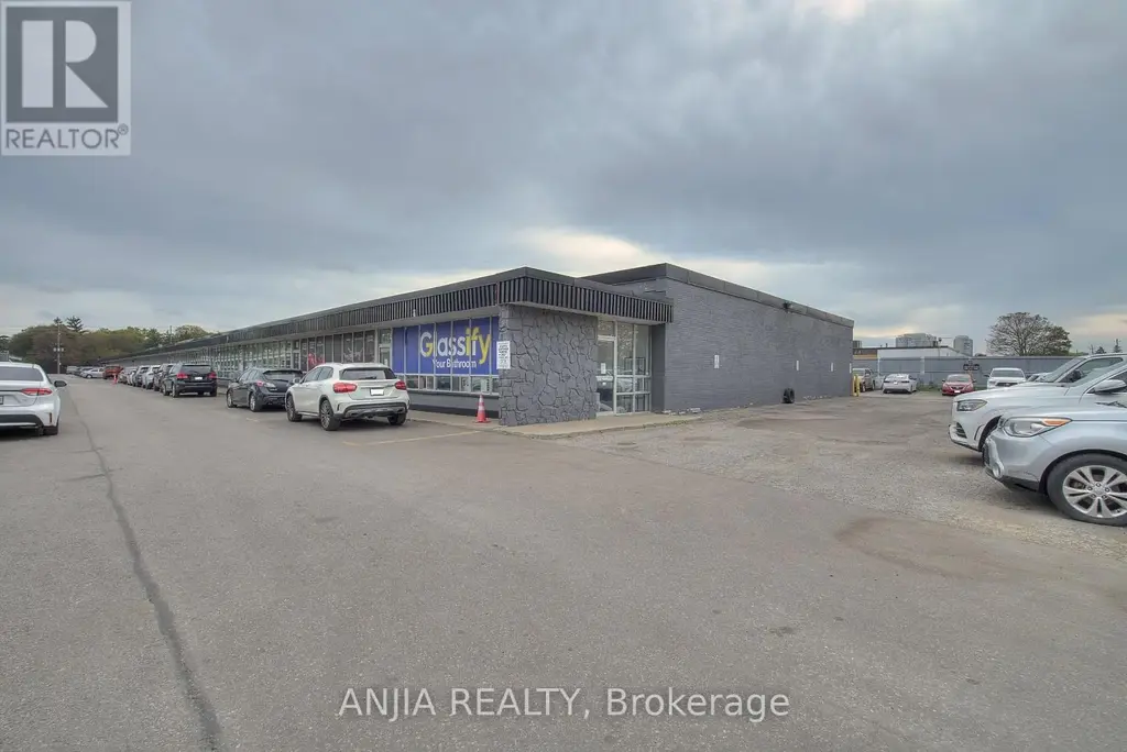 17 - 1710 Midland Avenue, Toronto (Dorset Park)