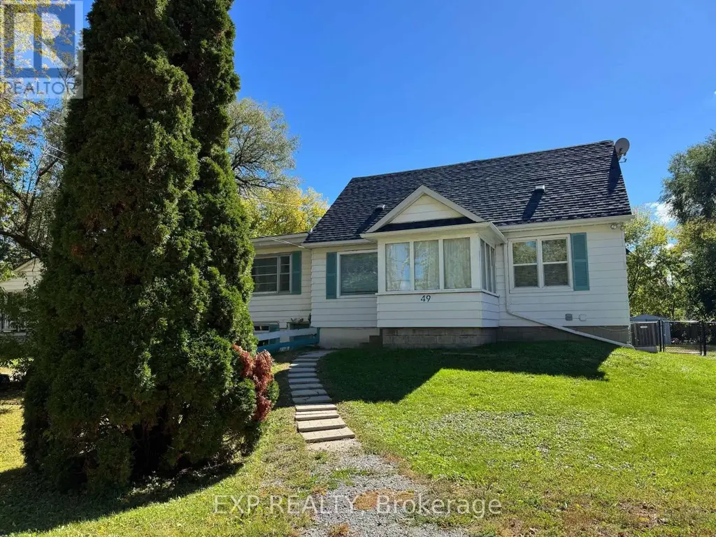 49 Sunset Beach Road, Richmond Hill (Oak Ridges Lake Wilcox)