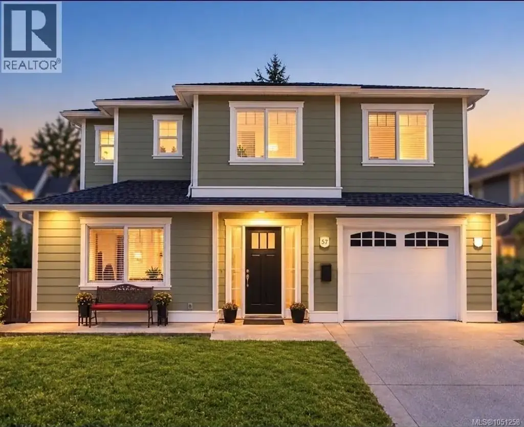 57 Sims Ave, Saanich