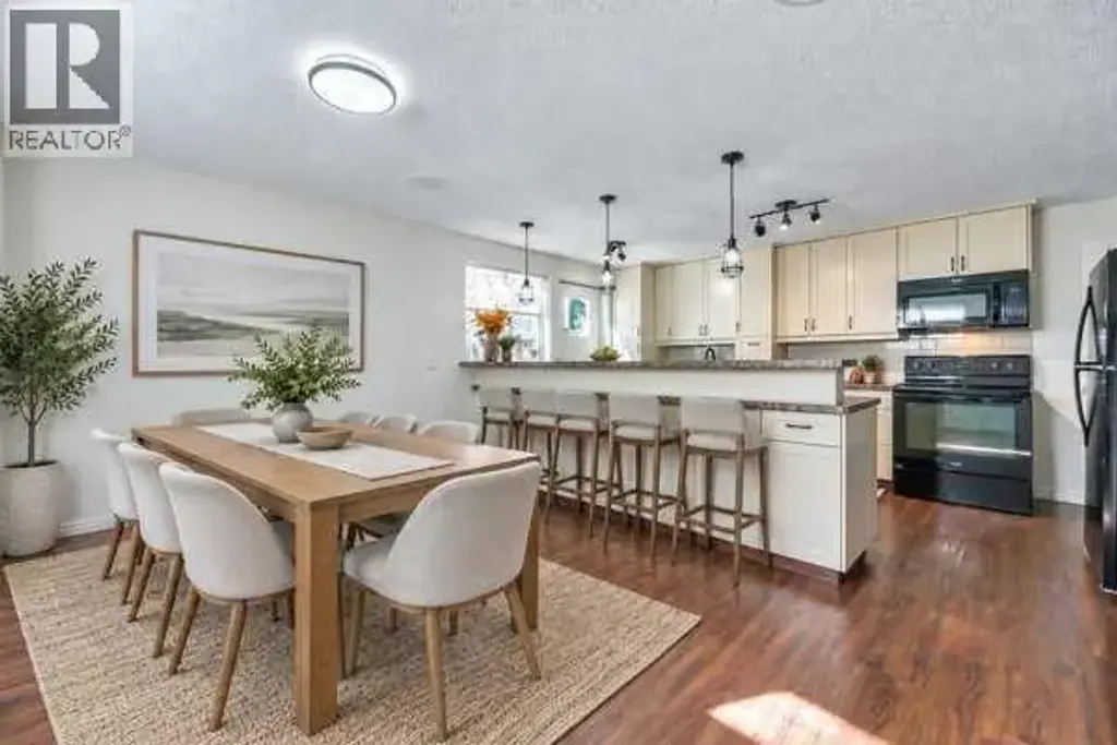3103a 38 Street Sw, Calgary
