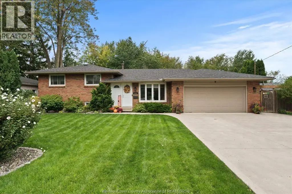 3831 Kathleen, Windsor