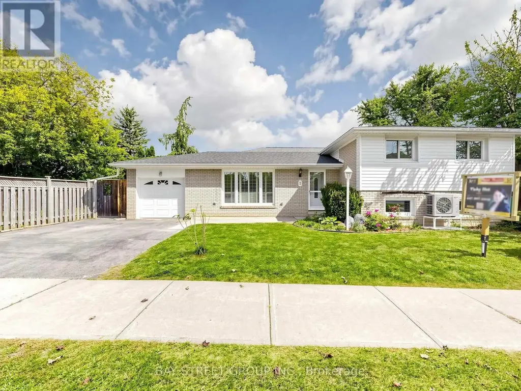1 Lesgay Crescent, Toronto (Don Valley Village)
