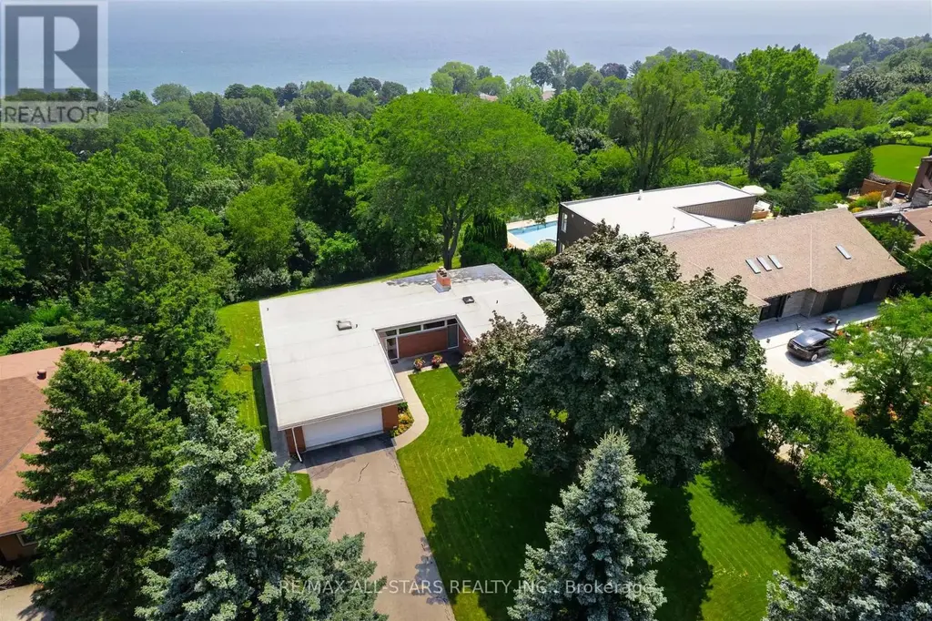 59 Hill Crescent, Toronto (Scarborough Village)