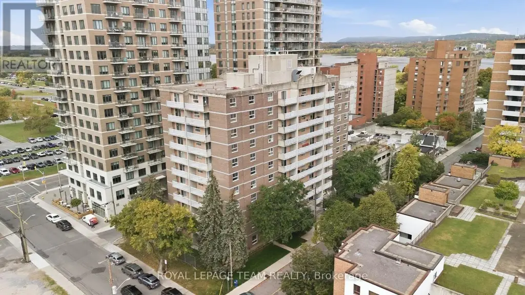 304 - 110 Forward Avenue, Ottawa