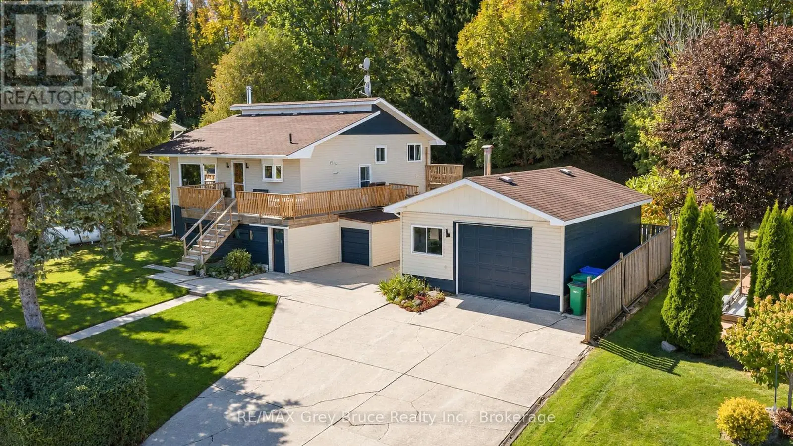150 Macintosh Drive, Georgian Bluffs
