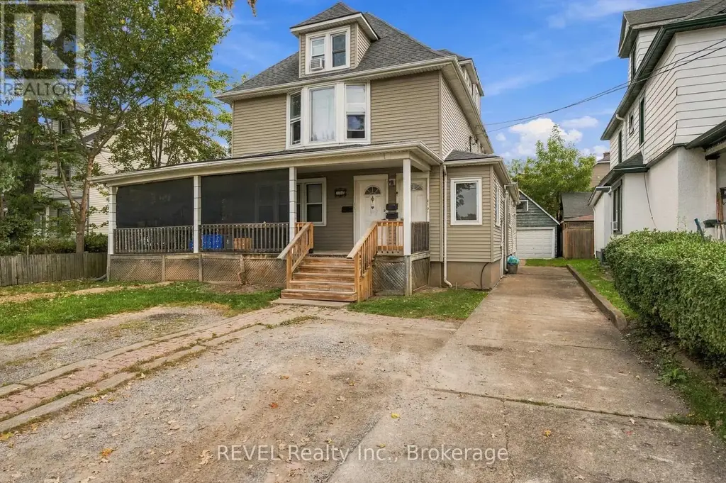 132 Hellems Avenue, Welland (Welland Downtown)