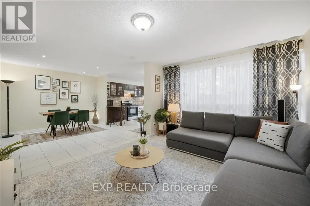 167 - 1055 Dundas Street E, Mississauga (Applewood)