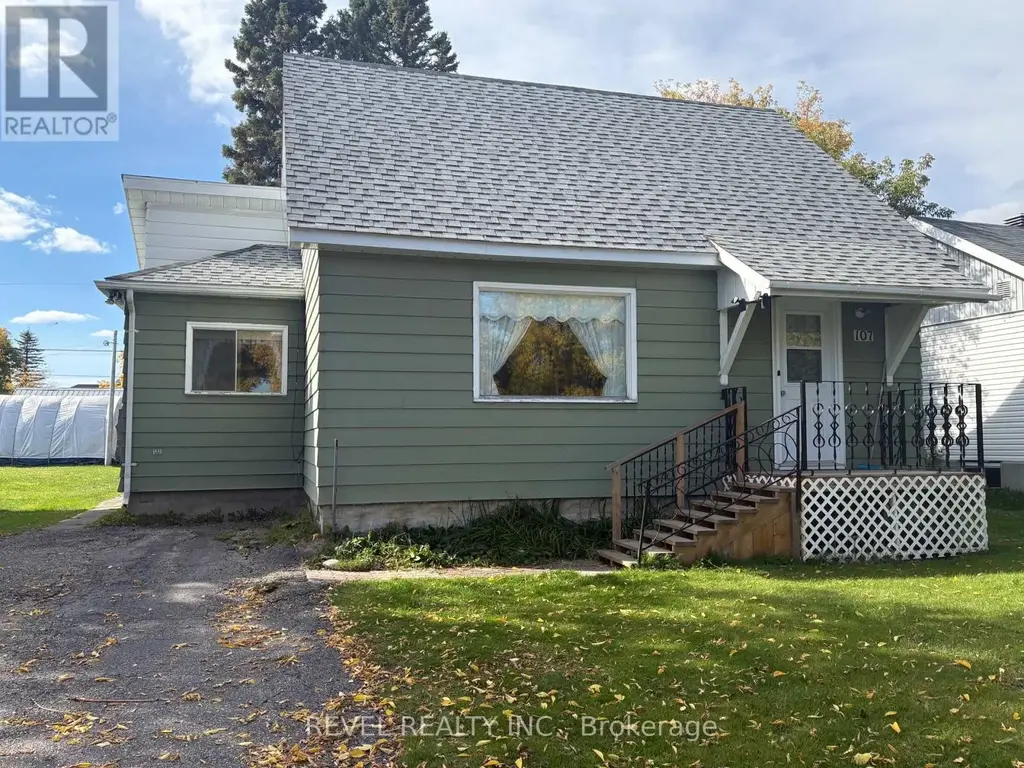 107 Fifteenth Avenue, Cochrane