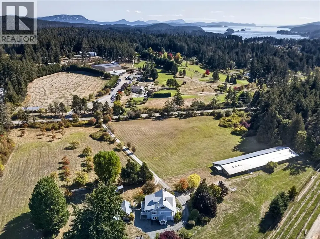 800 Lower Ganges Rd, Salt Spring