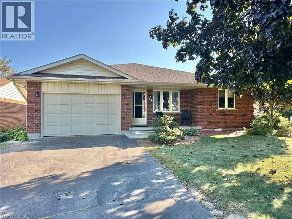 38 Mann Avenue, Simcoe