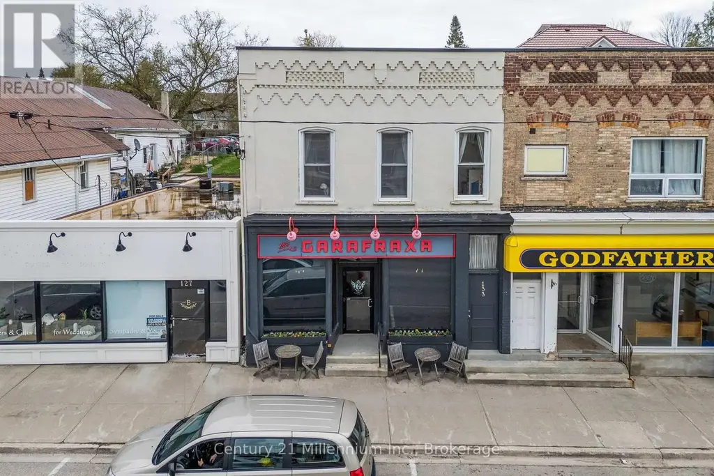 131-133 Garafraxa Street S, West Grey