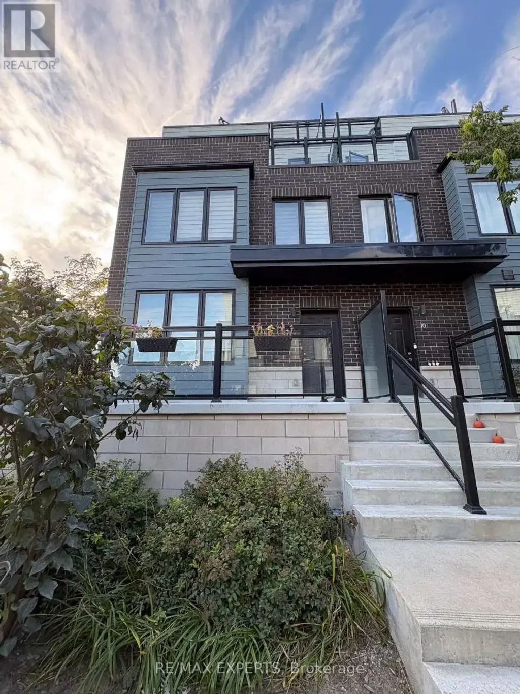 9 - 1155 Stroud Lane, Mississauga (Clarkson)