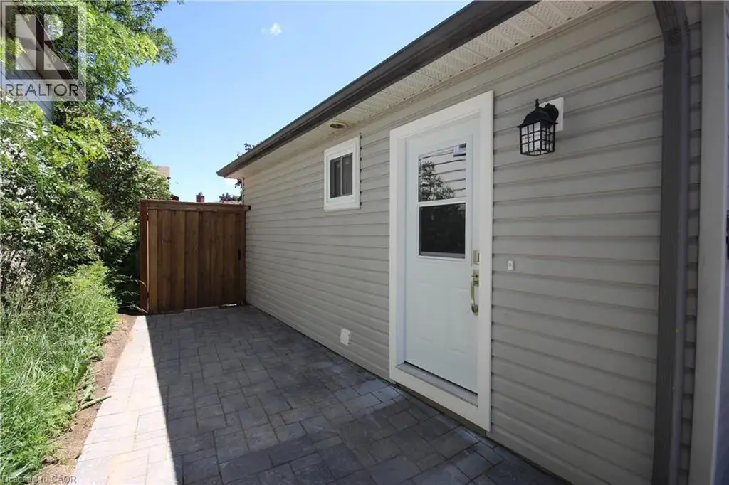 177 Broken Oak Crescent Unit# 2, Kitchener