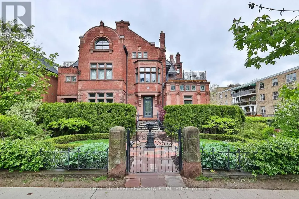 4 - 40 Maple Avenue, Toronto (Rosedale-Moore Park)