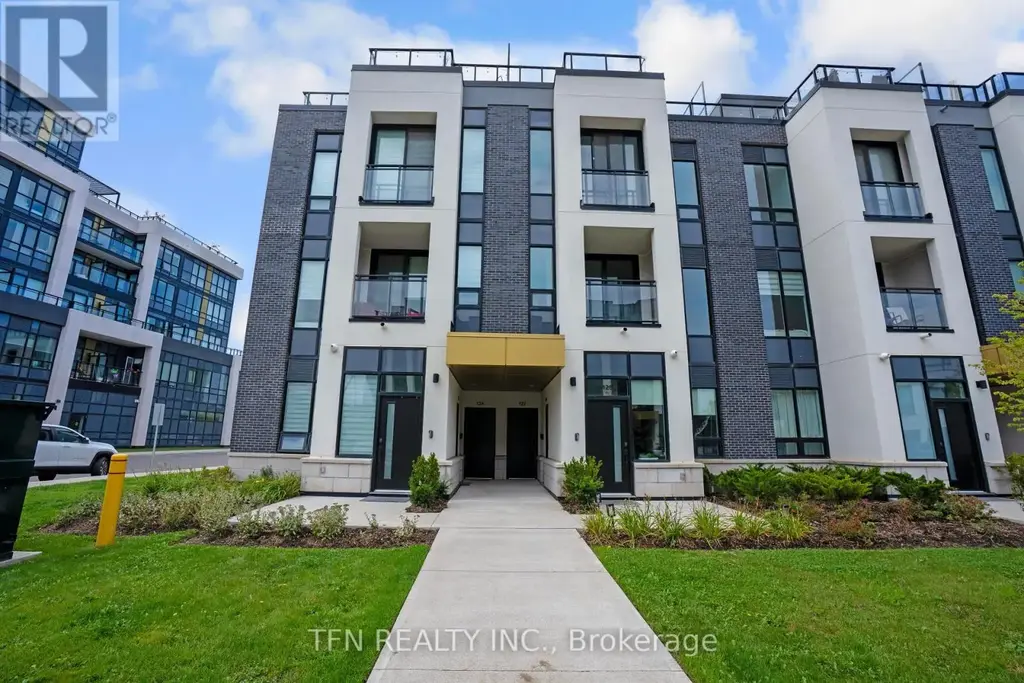 127 - 3020 Trailside Drive, Oakville (GO Glenorchy)
