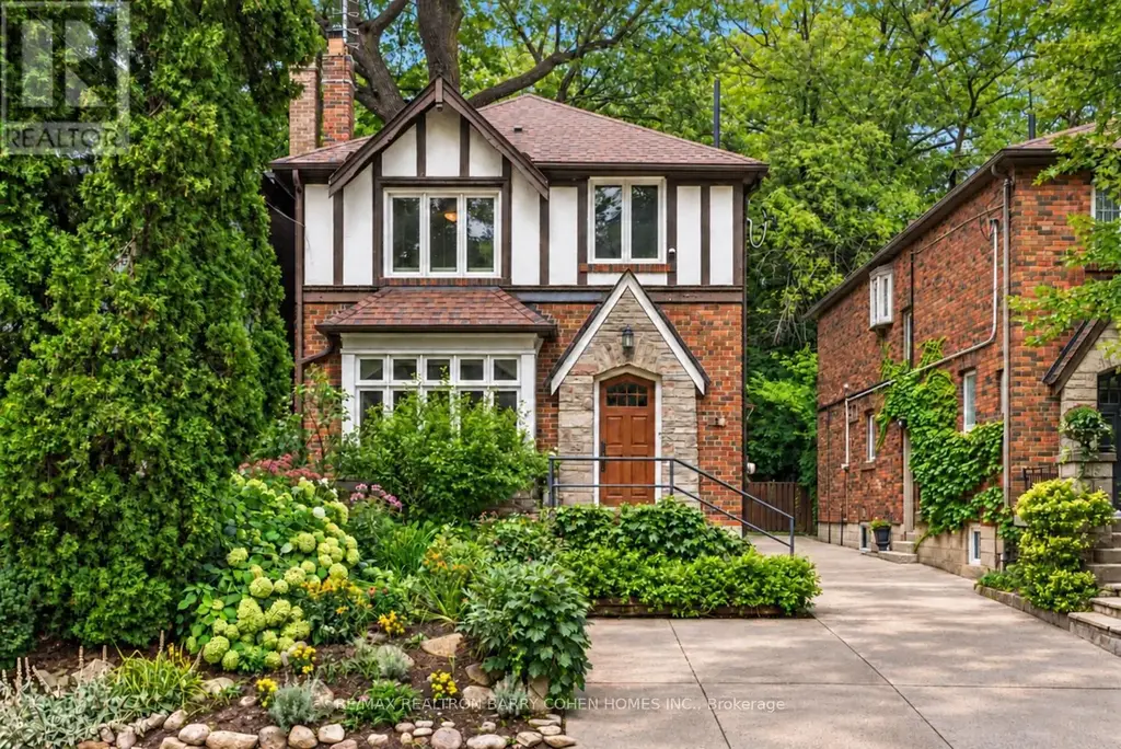 6 Nina Street, Toronto (Casa Loma)