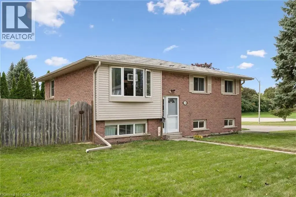 121 Nathaniel Crescent, Kitchener
