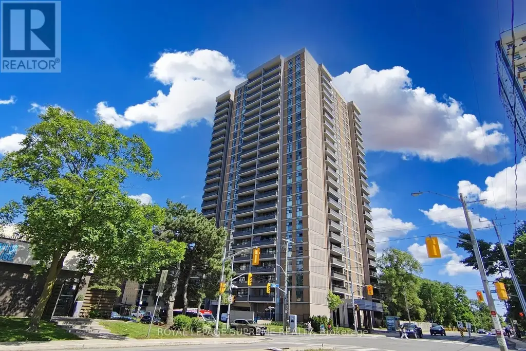 401 - 135 Marlee Avenue, Toronto (Briar Hill-Belgravia)