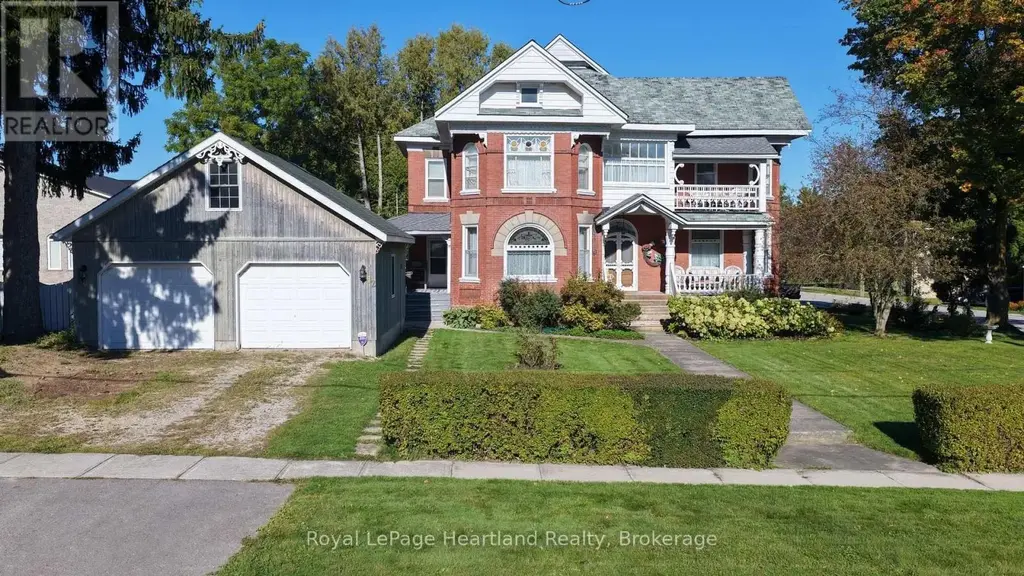 62 Orange Street S, Central Huron (Clinton)