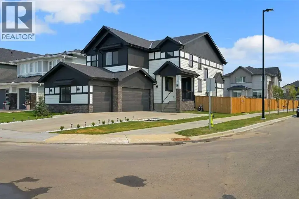 70 South Shore Bay, Chestermere