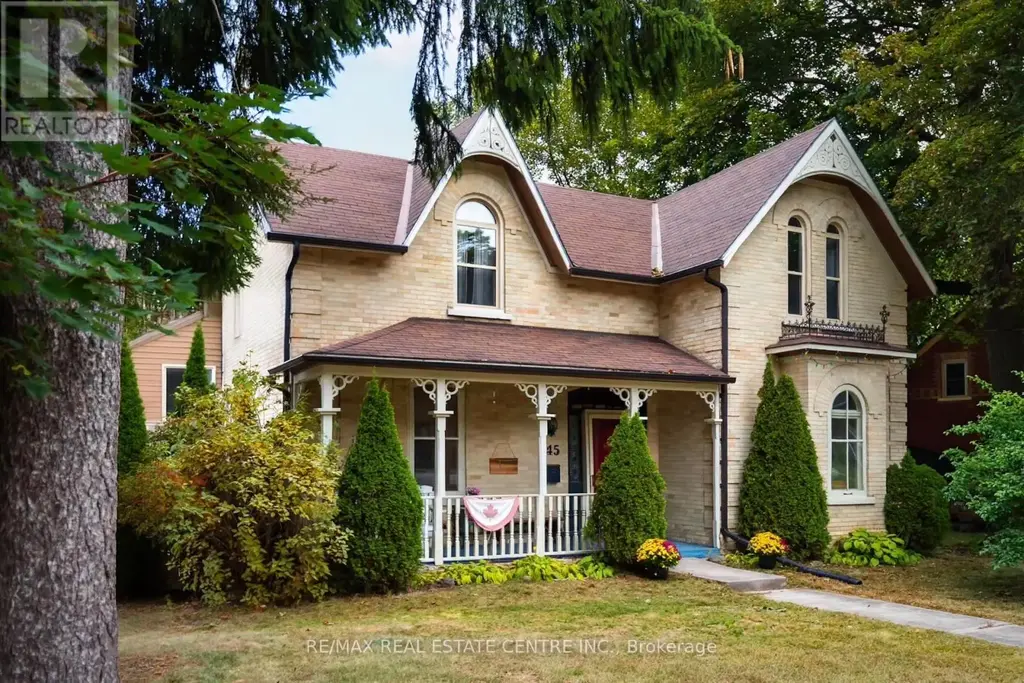 245 Bridge Street, Centre Wellington (Fergus)