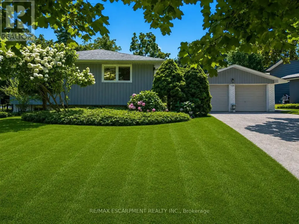 1320 Gatehouse Drive, Mississauga (Clarkson)