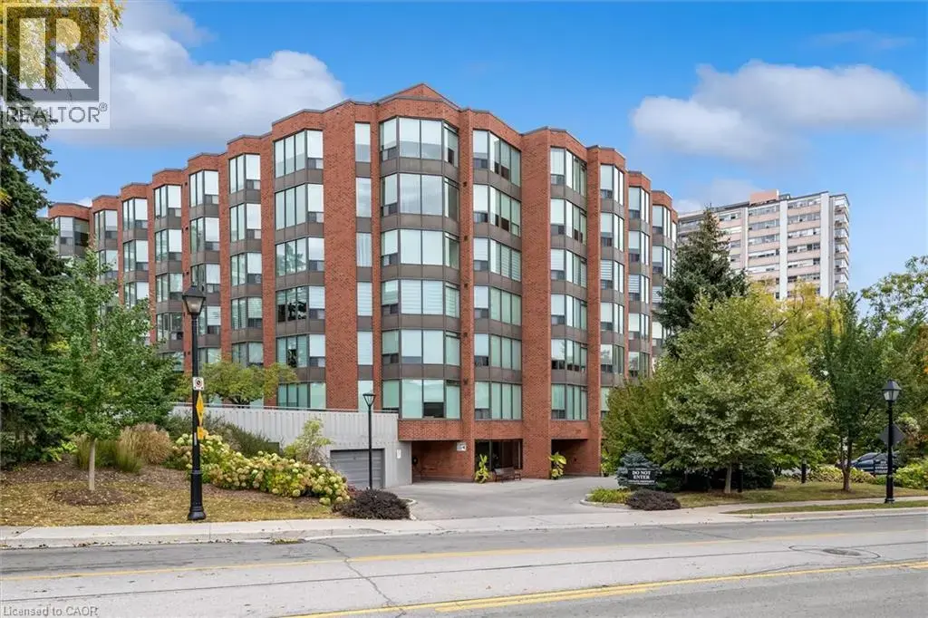 2121 Lakeshore Road Unit# 404, Burlington