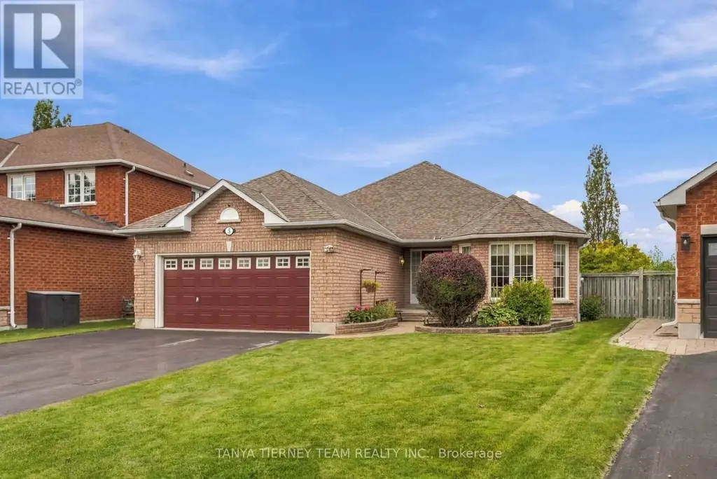 5 Padfield Drive, Clarington (Bowmanville)