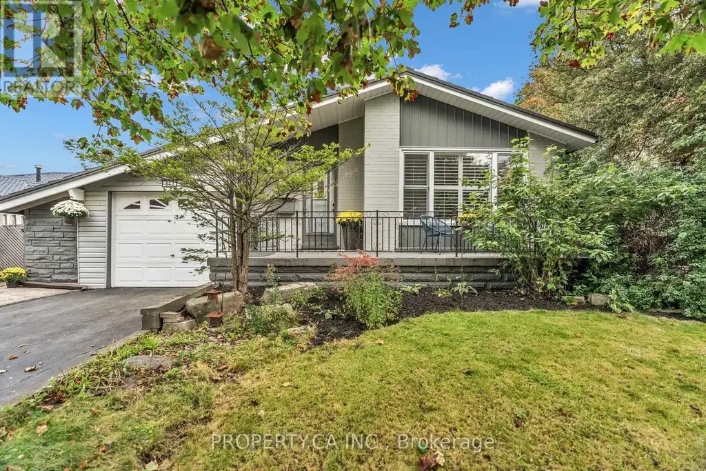 833 Krosno Boulevard, Pickering (Bay Ridges)