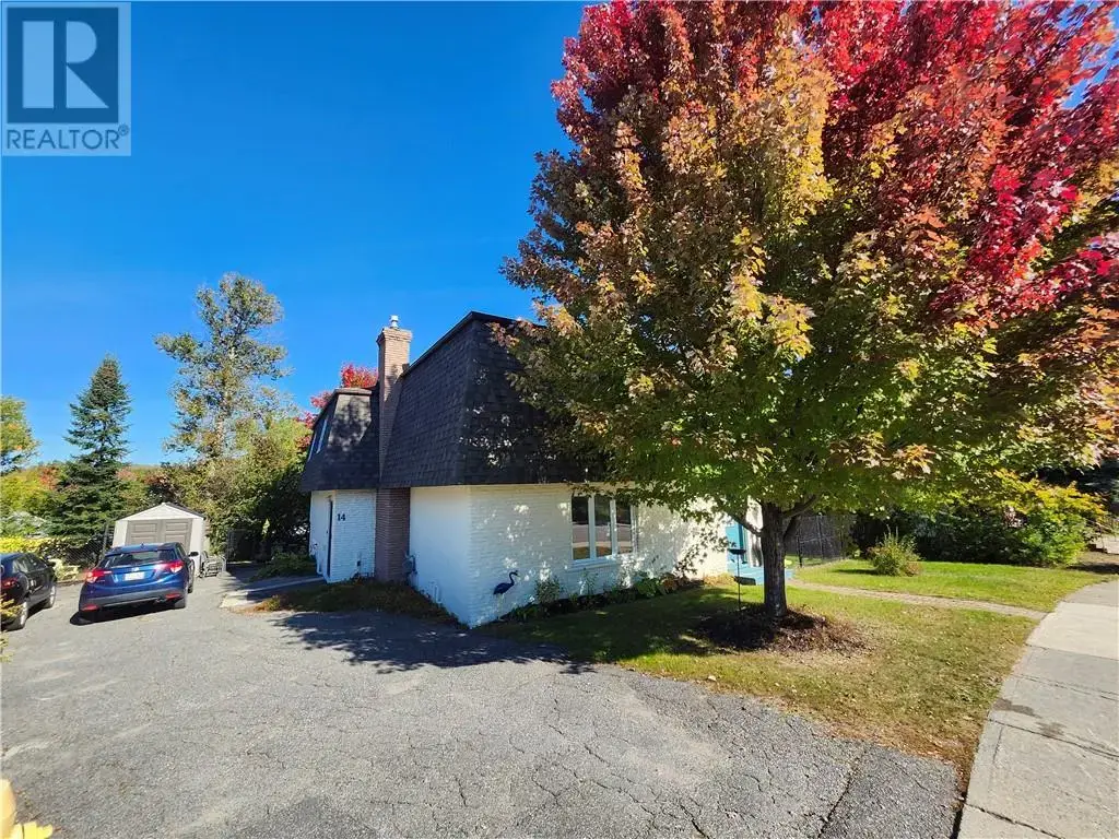 14 Collins, Copper Cliff